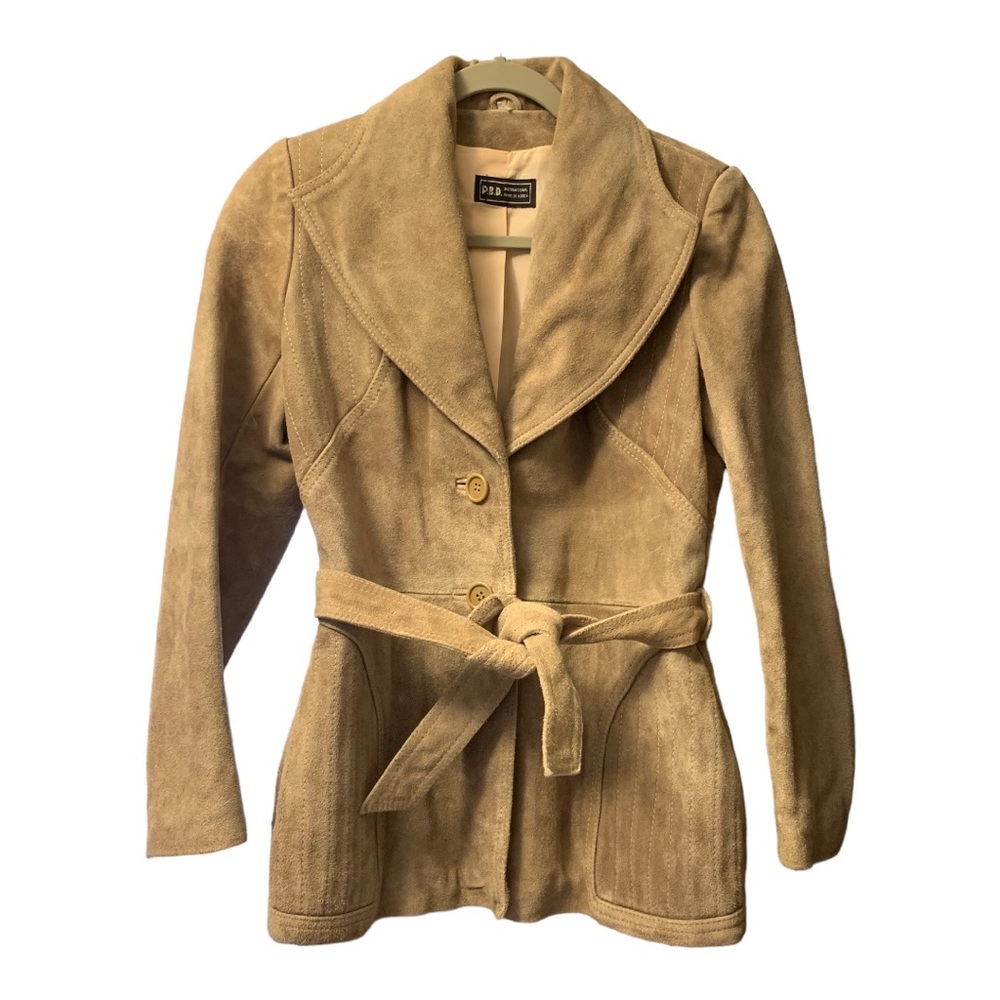 P.B.D. Suede jacket with belt in excellent Condition Tan color